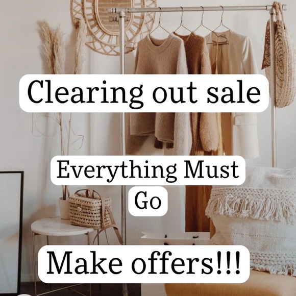 Tops - Woman’s and junior clothing